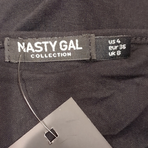 Nasty Gal Tie Shoulder Plunge Neck Black Bodysuit size 4 - Picture 3 of 5